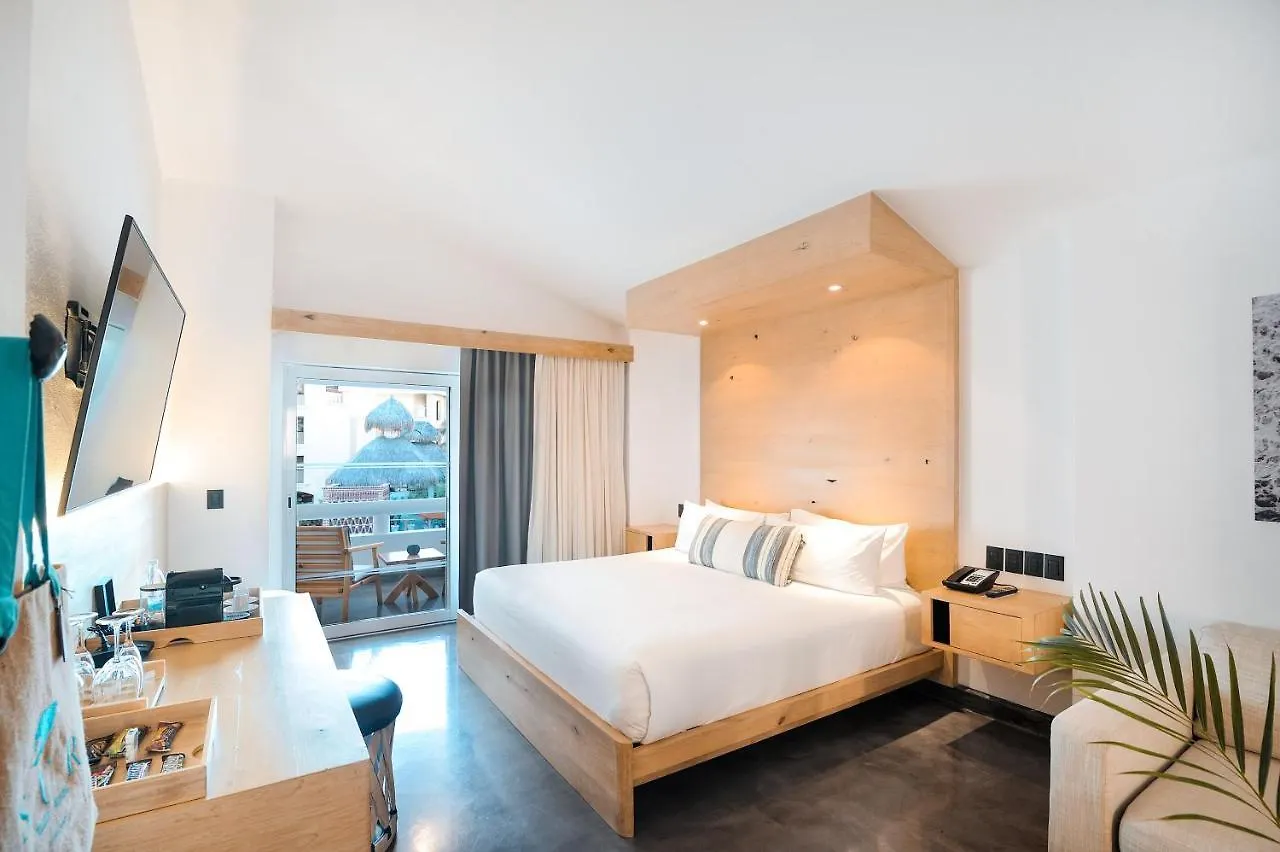 Bahia Hotel & Beach House Cabo San Lucas