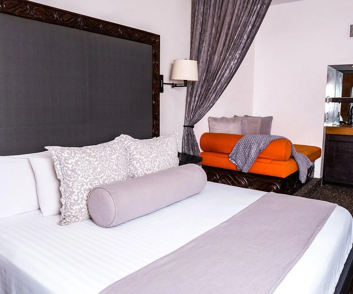 Bahia Hotel & Beach House Cabo San Lucas