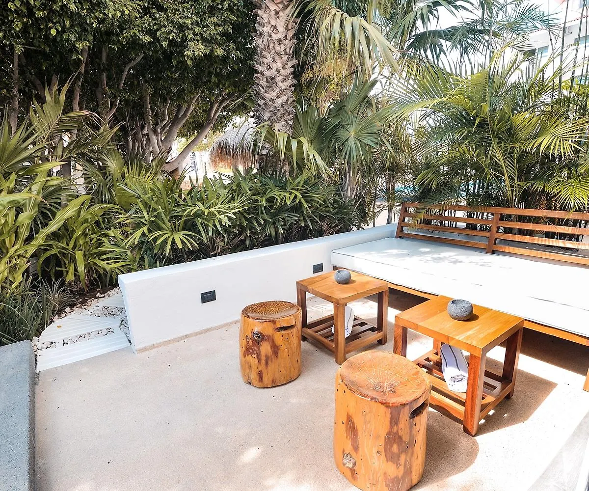 Bahia Hotel & Beach House Cabo San Lucas