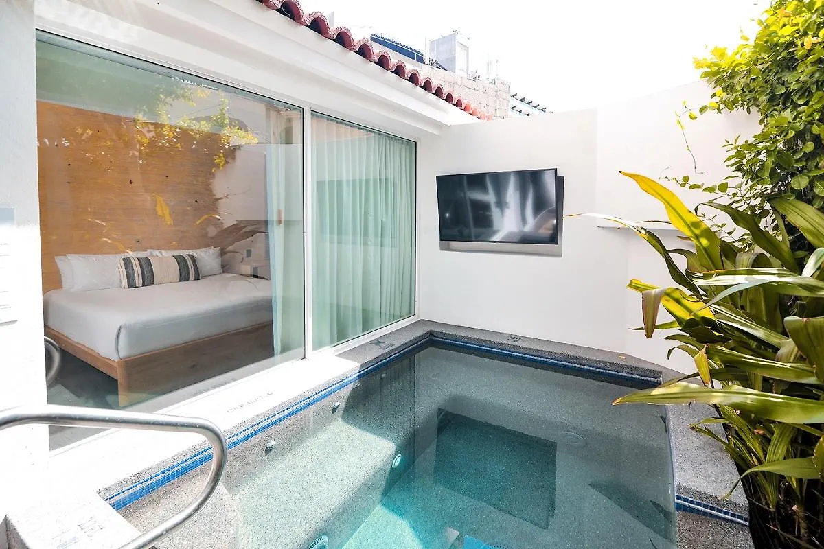 Bahia Hotel & Beach House Cabo San Lucas